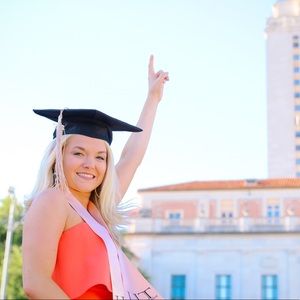 Meet your Posher, Karaline